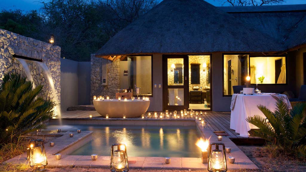 Londolozi pool deck