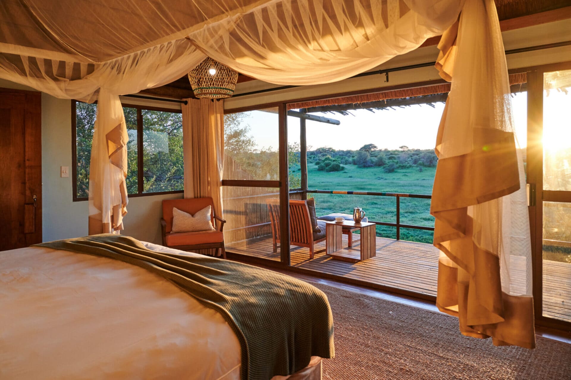 Leroo-La-Tau-Guest-Room-18-scaled.jpg