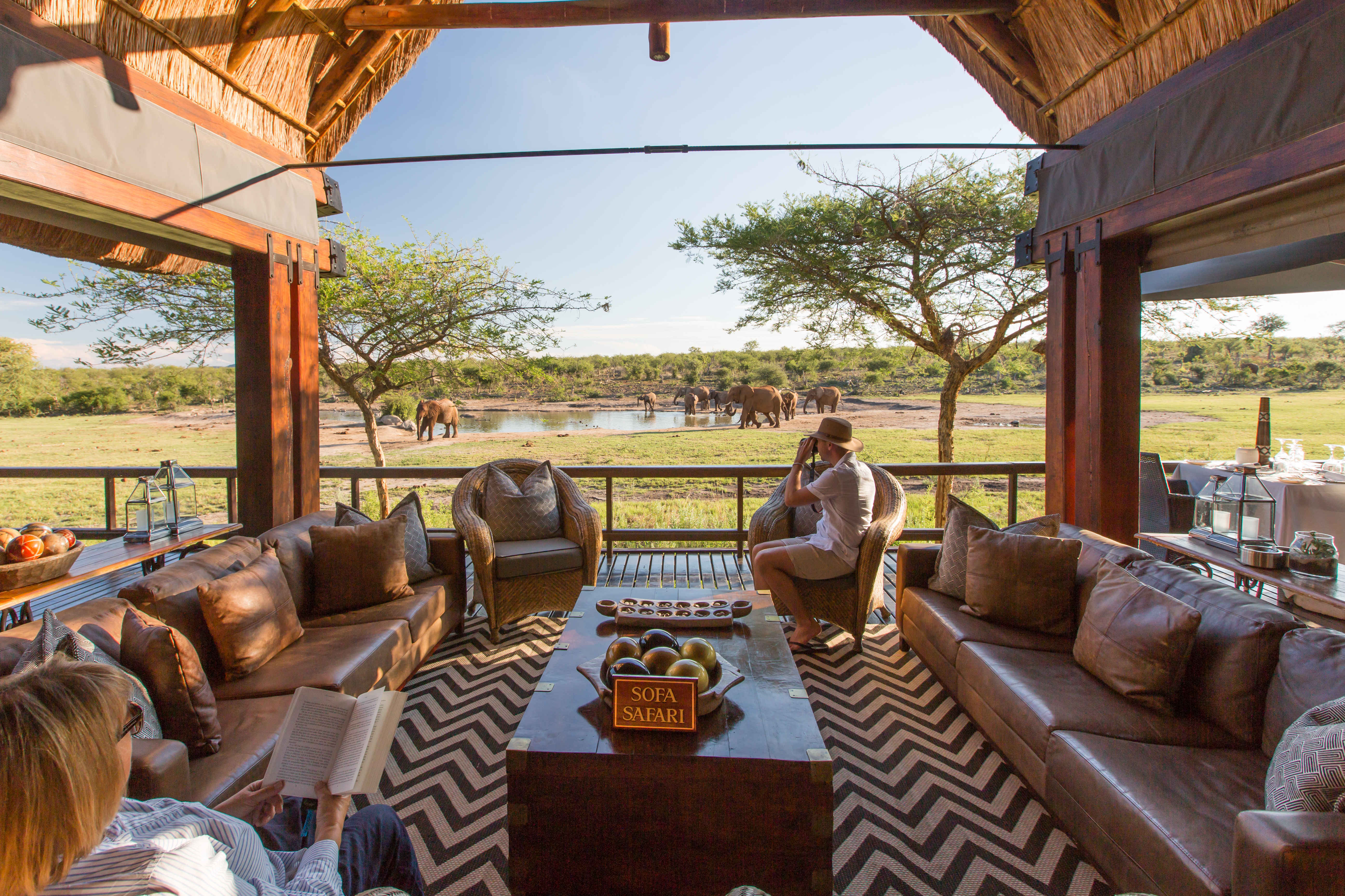 jamala-madikwe-royal-safari-lodge-interiors-lounge-01.jpg