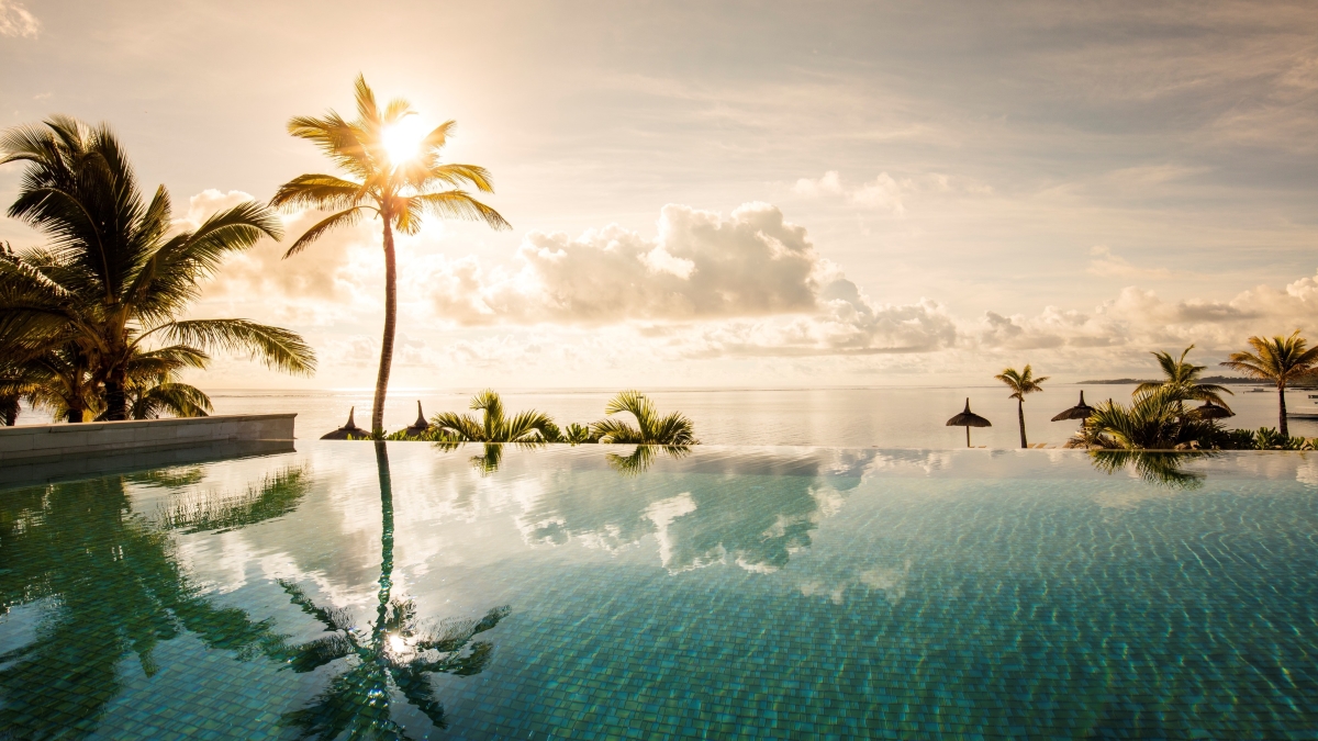 7long-beach-mauritius-views-pool-sunset-01-1.jpg