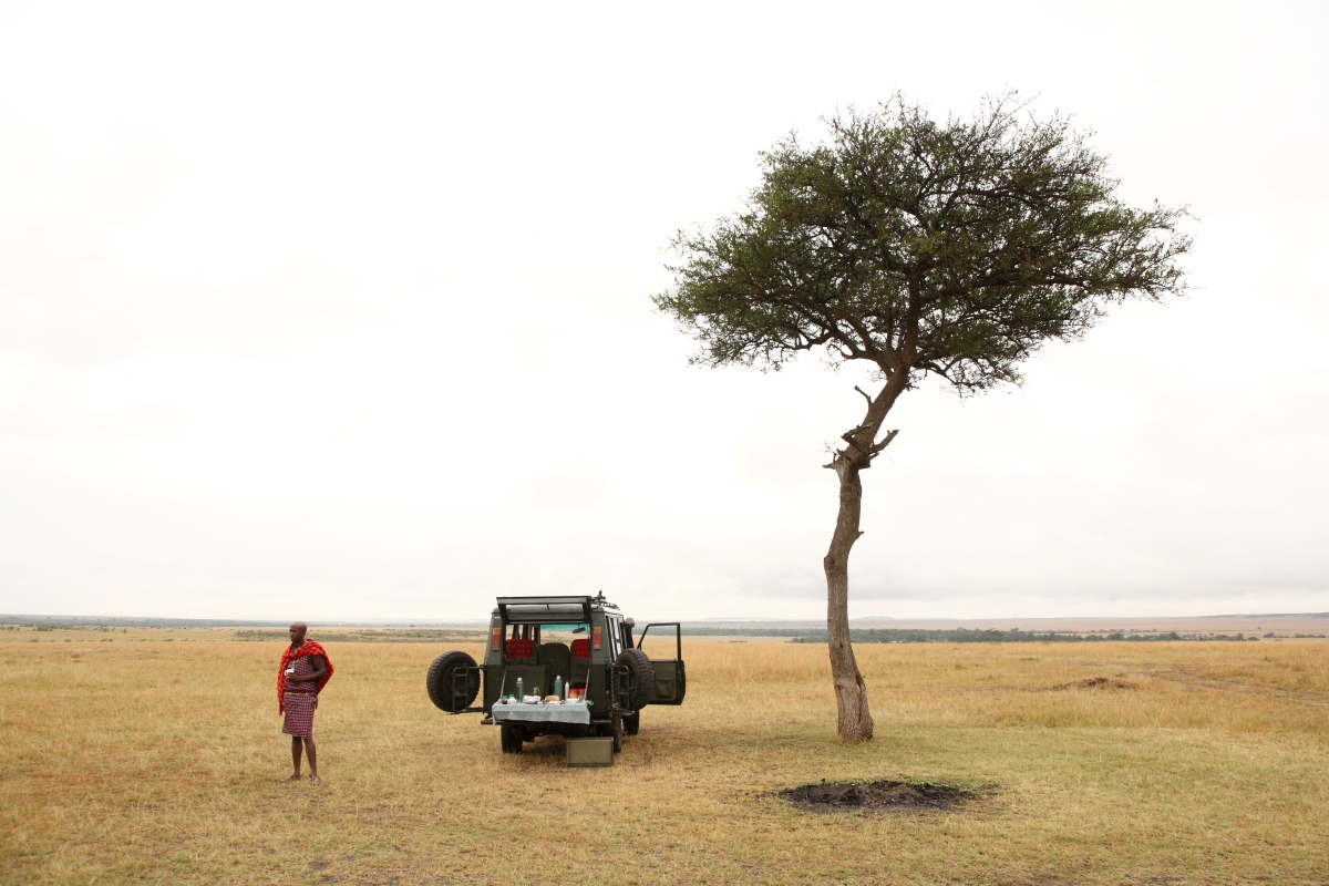 8. rekero-camp-game-drive-breakfast.jpg