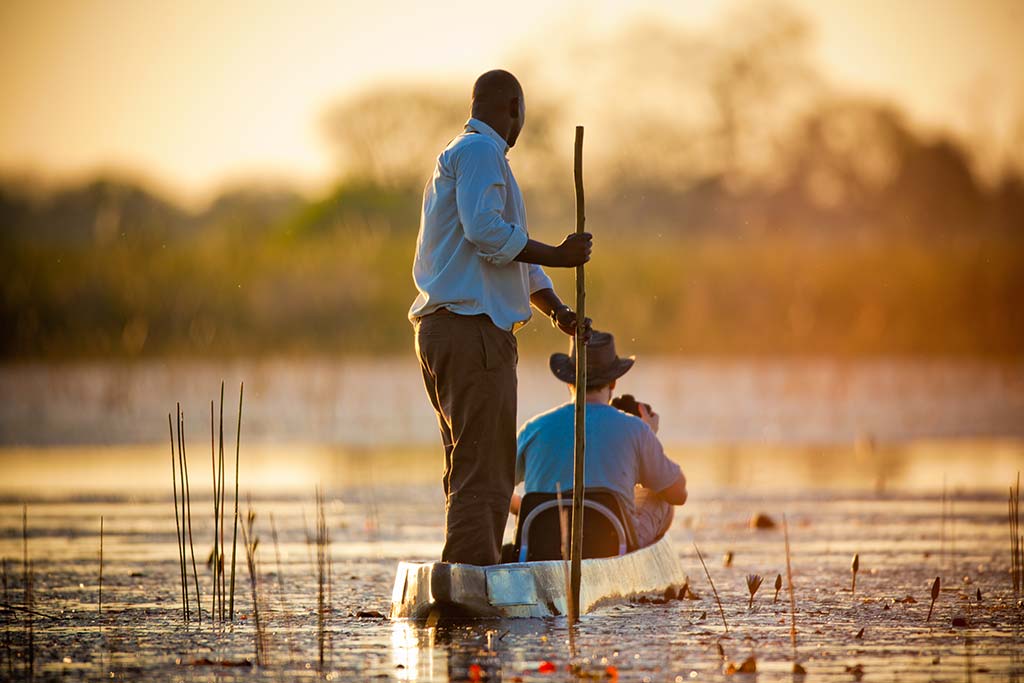 3mokoro-rides-in-botswana-okavango-delta-adobestock61901032-1.jpg